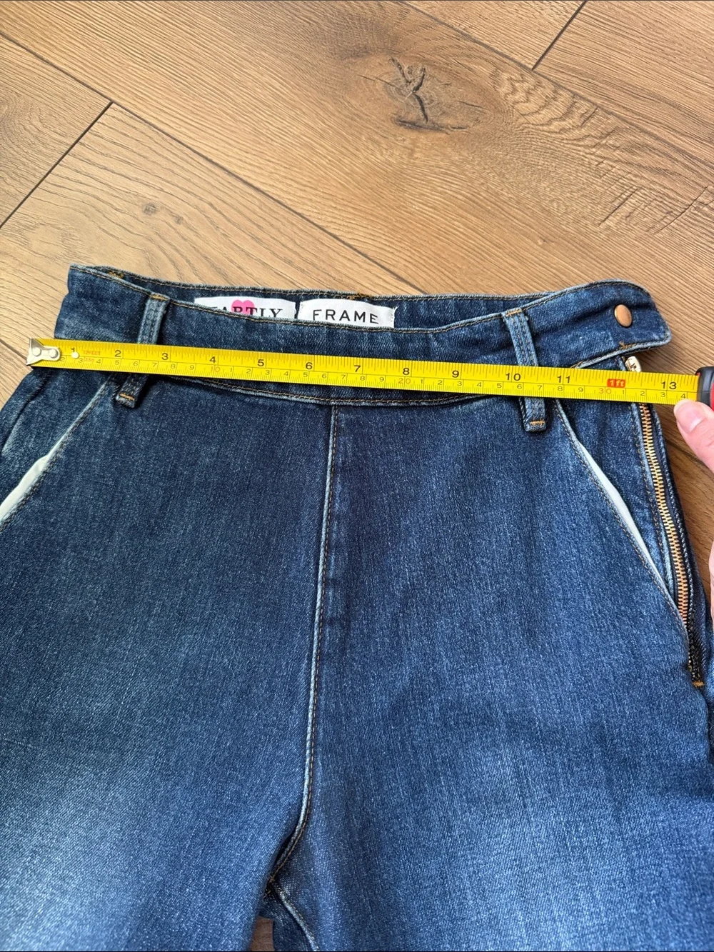 Frame Denim Women’s capris Dark blue High waisted - Picture 6 of 7